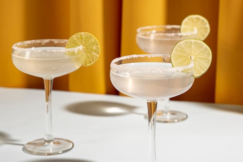 Híjole continúa sirviendo populares margaritas