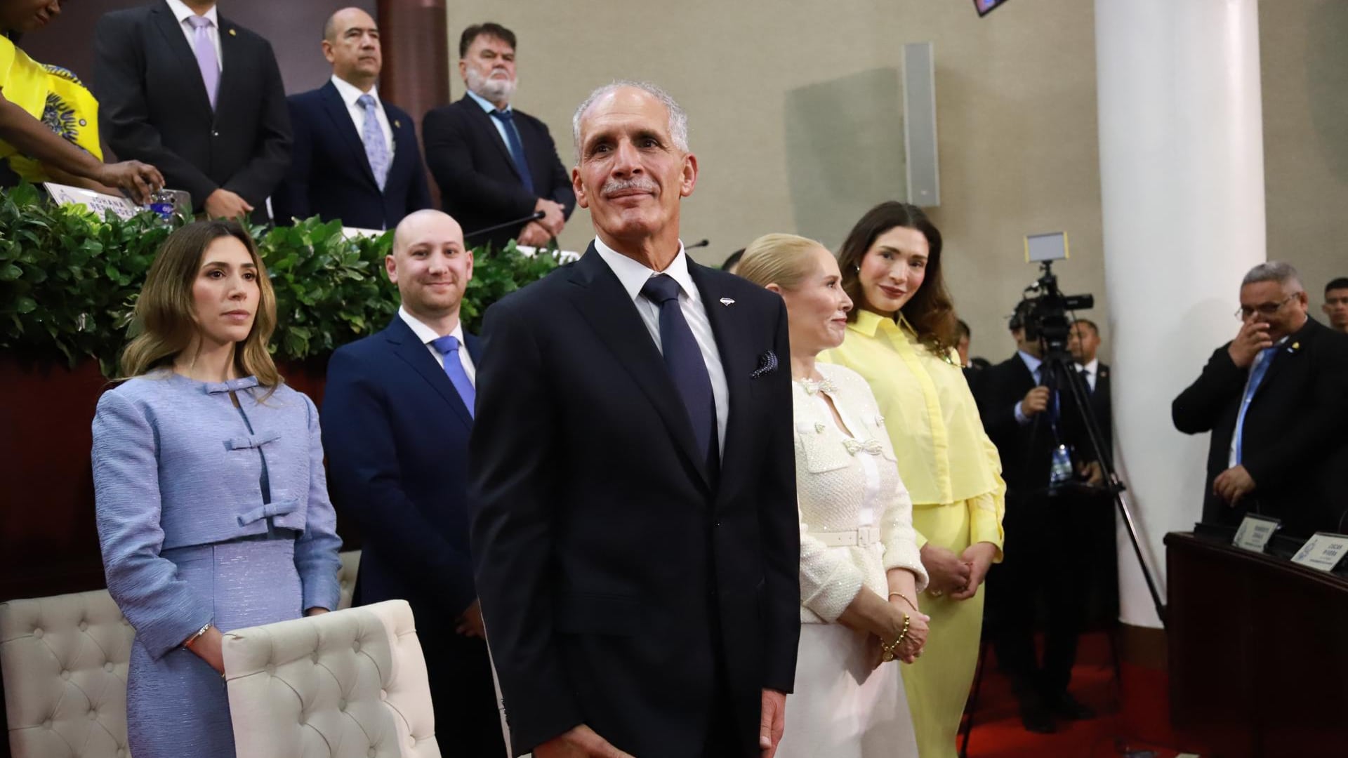 El conservador Nasry 'Tito' Asfura asume como nuevo presidente de Honduras