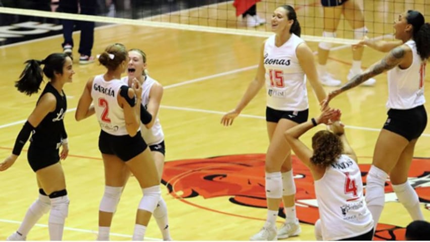 Las Leonas de Ponce dominaron a las Criollas de Caguas en tres parciales.