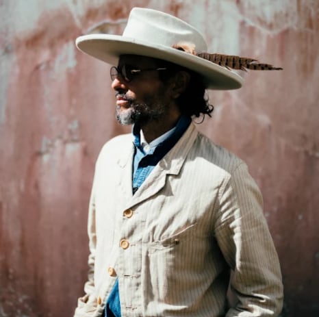 Del caos a la luz: Draco Rosa abraza lo crudo y espiritual en su nuevo disco