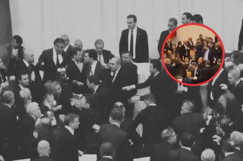 Escándalo en Turquía: diputados llegan a los golpes para frenar toma de protesta de ministro de Justicia