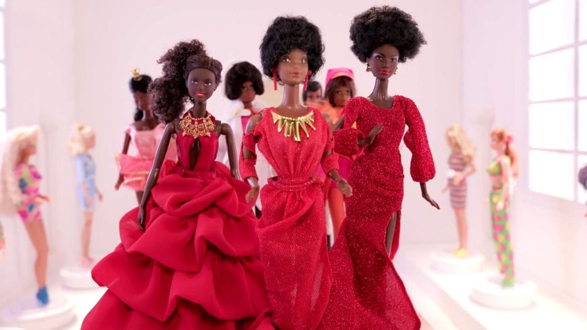 Escena de 'La Barbie negra'