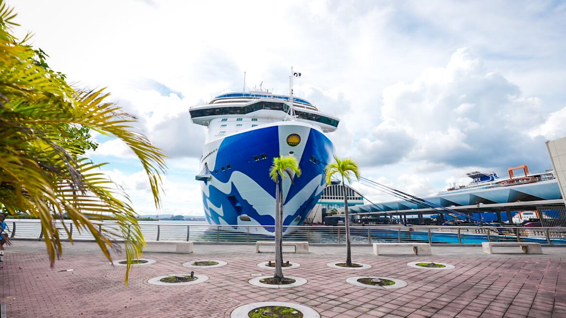 El Majestic Princess atraca en el Puerto de San Juan