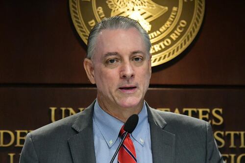 Autoridades federales acusan a seis individuos por fraude con fondos del CARES Act