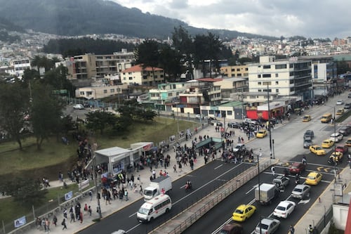 Suspenden actividades académicas y administrativas en la Universidad Central, en Quito