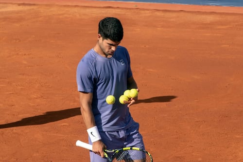 Carlos Alcaraz fuera de la Final 8 de la Copa Davis por lesión