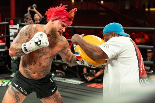 Pagan $2 millones por suite VIP al lado del ring en pelea Tyson vs. Paul