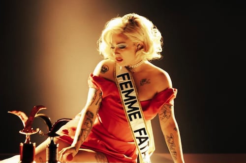 Mon Laferte anuncia su ‘Femme Fatale Tour’; se presentará en varias ciudades de Estados Unidos y Canadá