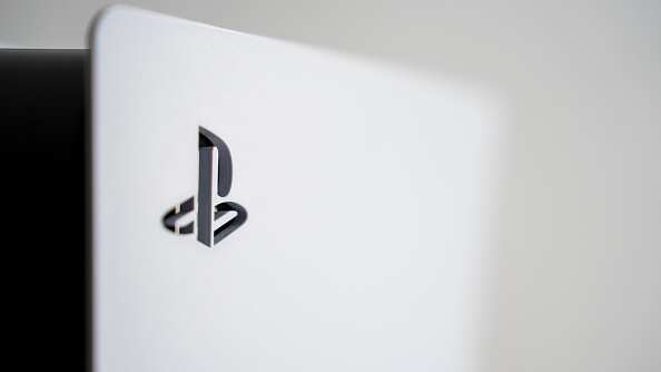 Empresa regaló a sus empleados un PS5 y miles de dólares por Navidad