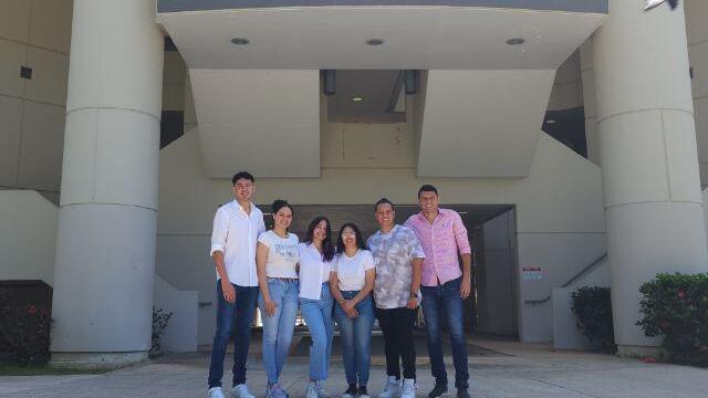 Estudiantes NASA MINDS