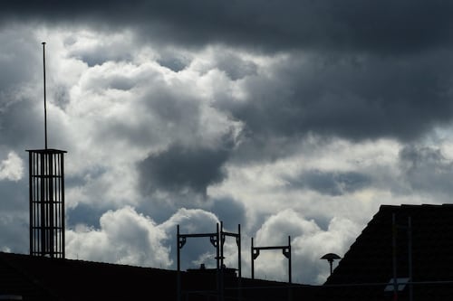 Remanentes de sistema frontal provocarán lluvias ocasionales este lunes
