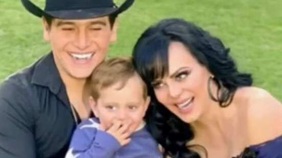 Maribel Guardia junto a su hijo y su nieto