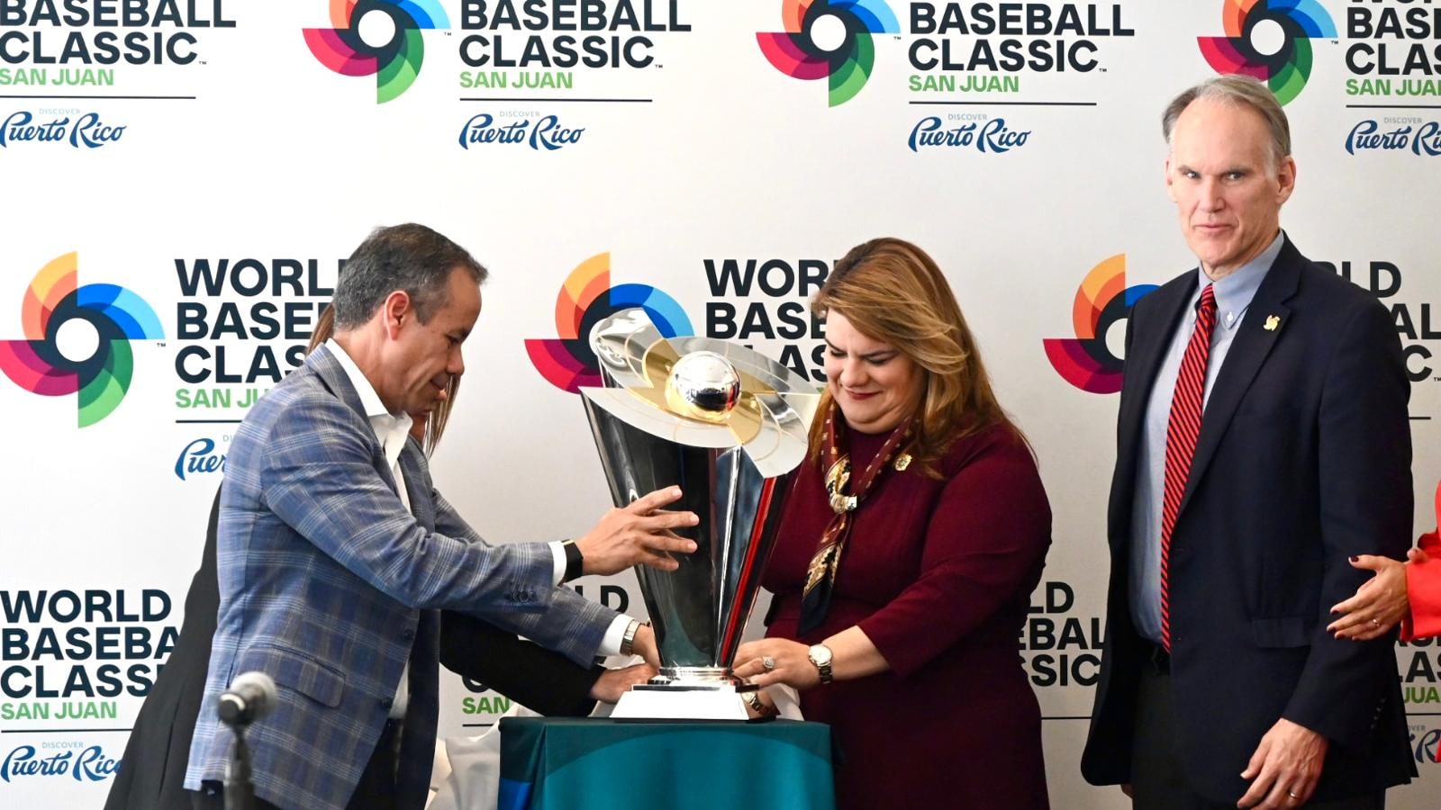 El trofeo del Clásico Mundial de Béisbol fue presentado en Puerto Rico.