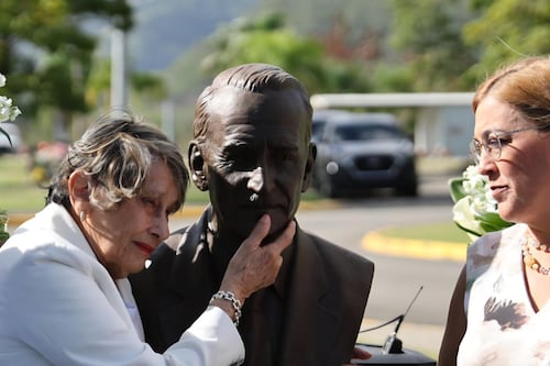 Alcaldesa de Ponce conmemora el natalicio 122 de don Luis A. Ferré