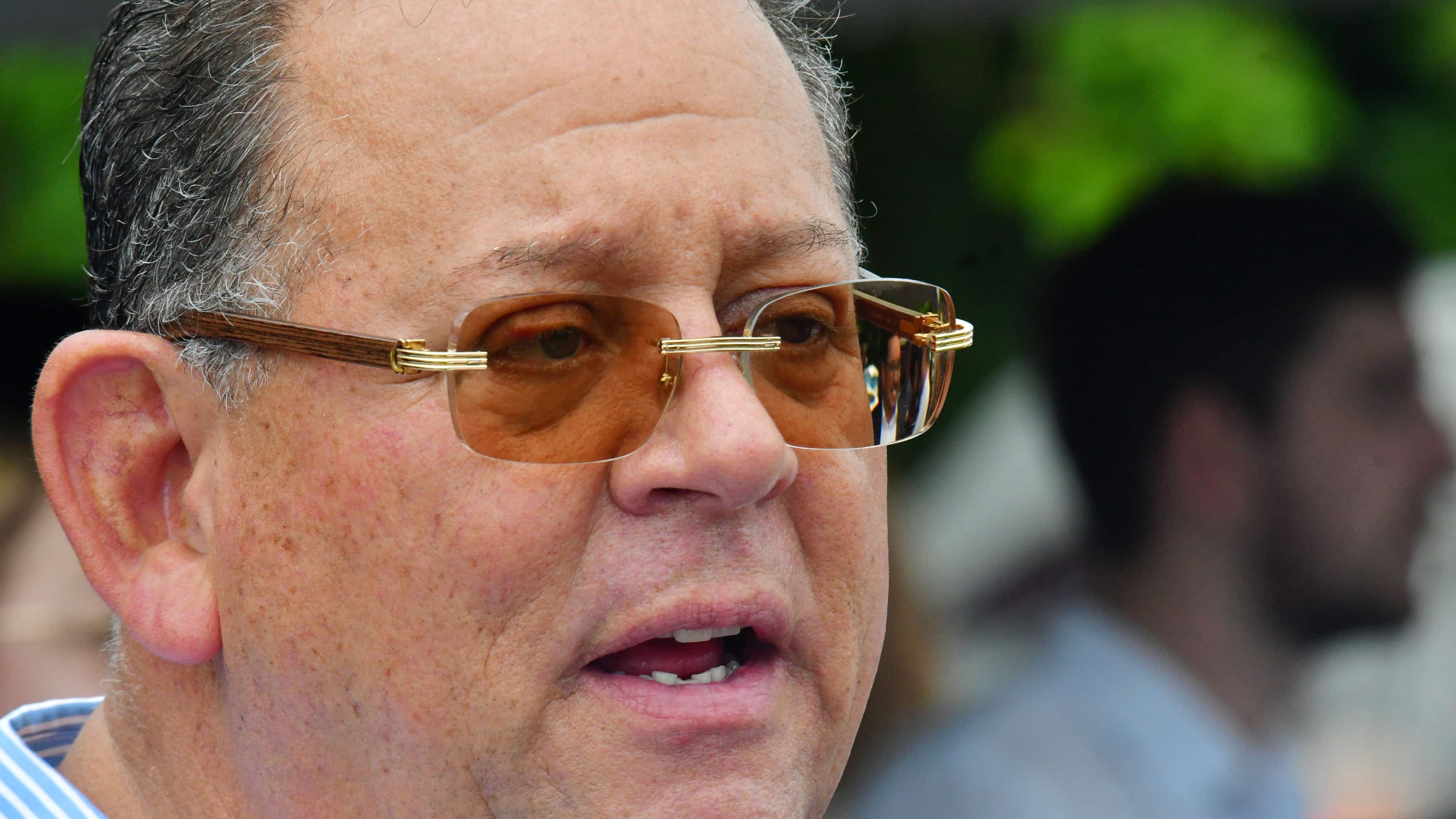 Colocación de la primera piedra del nuevo almacén de Amazon