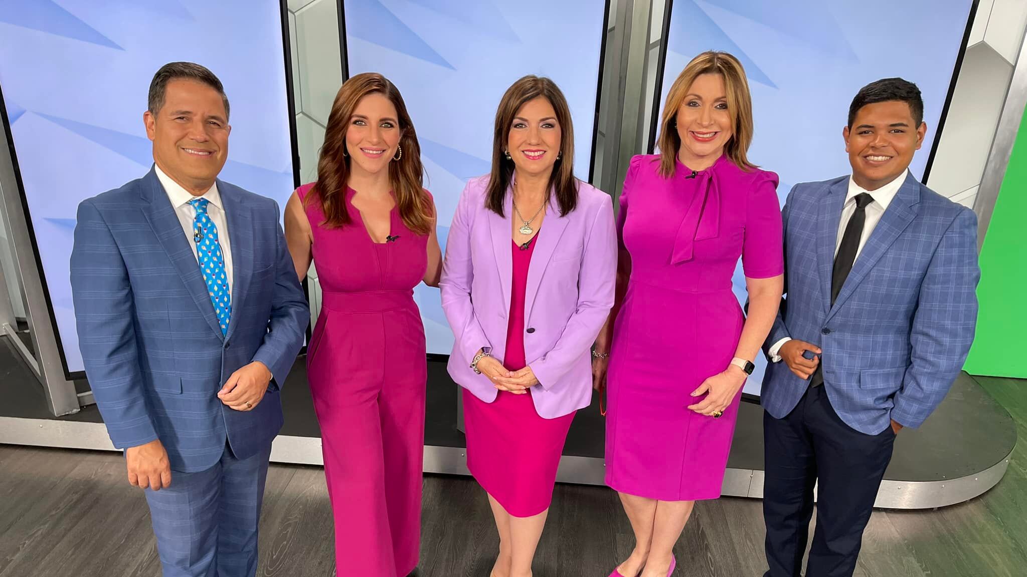 Maritza Cañizares, cuarta de izquierda a derecha.