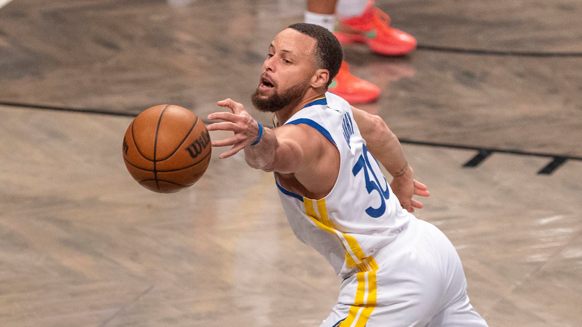 Foto de archivo de Stephen Curry, de Golden State Warriors, que se ha convertido en el vigésimo máximo anotador de la historia de la NBA, con 26.396 puntos.. EFE/ Angel Colmenares