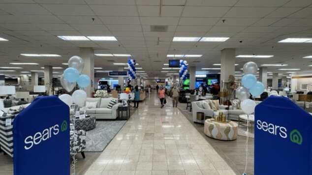 La tienda se encuentra en el tercer nivel