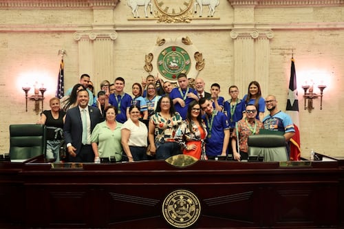 Reconocen a jóvenes con autismo ganadores del certamen internacional FITEA