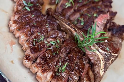 Nuevos cortes Prime elevan la experiencia culinaria en Placeres del Mirador