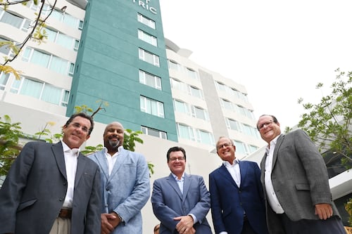 Hyatt Centric debuta con enfoque culinario local y alianza con Ocean Lab Brewing Co.