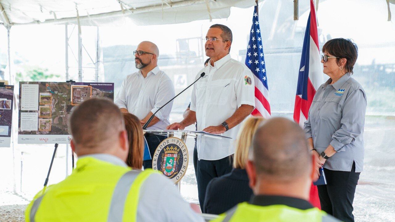 Gobernador Pierluisi anuncia trabajos de rehabilitación en proyecto sanitario en Manatí- Barceloneta