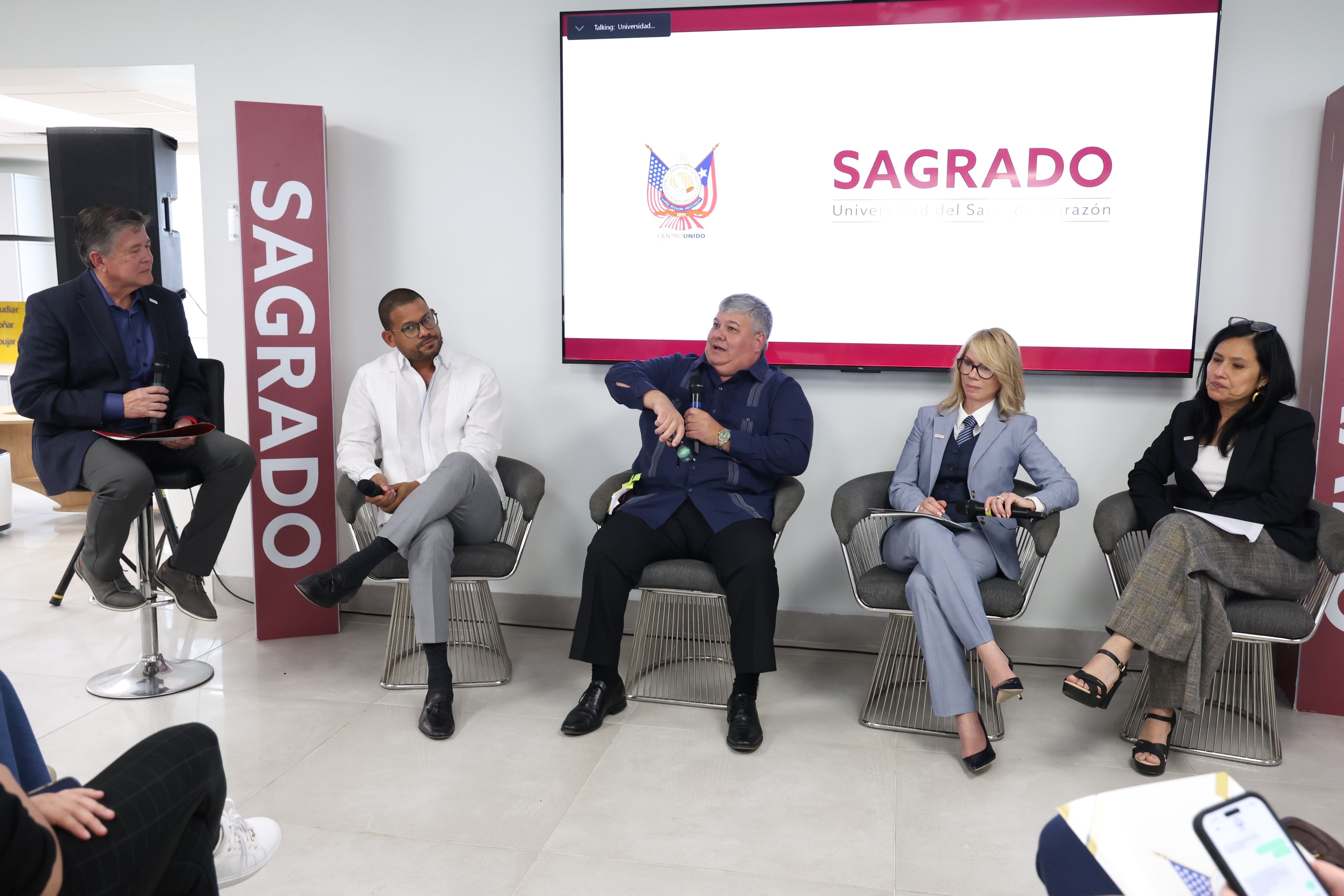 Estudio revela que pequeñas y medianas empresas lideran el empleo en la isla, pero enfrentan altos costos y trabas regulatorias