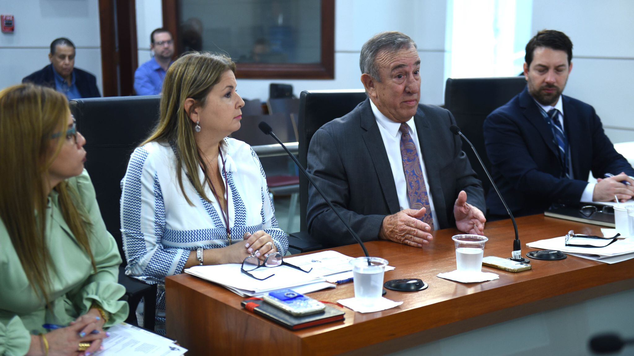La comisión senatorial evaluó hoy el presupuestos del DDEC y Agricultura
