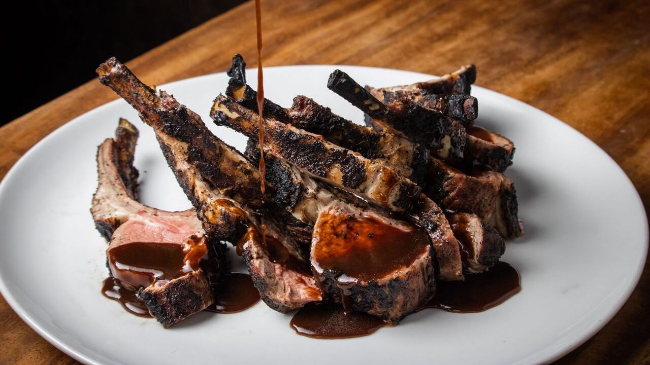 La Central by Mario Pagán