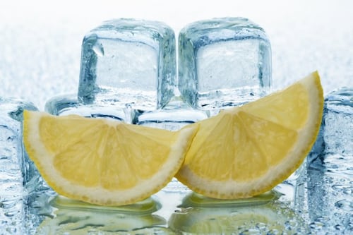 ¿Sabías que los limones congelados tienen diversos y prácticos usos?