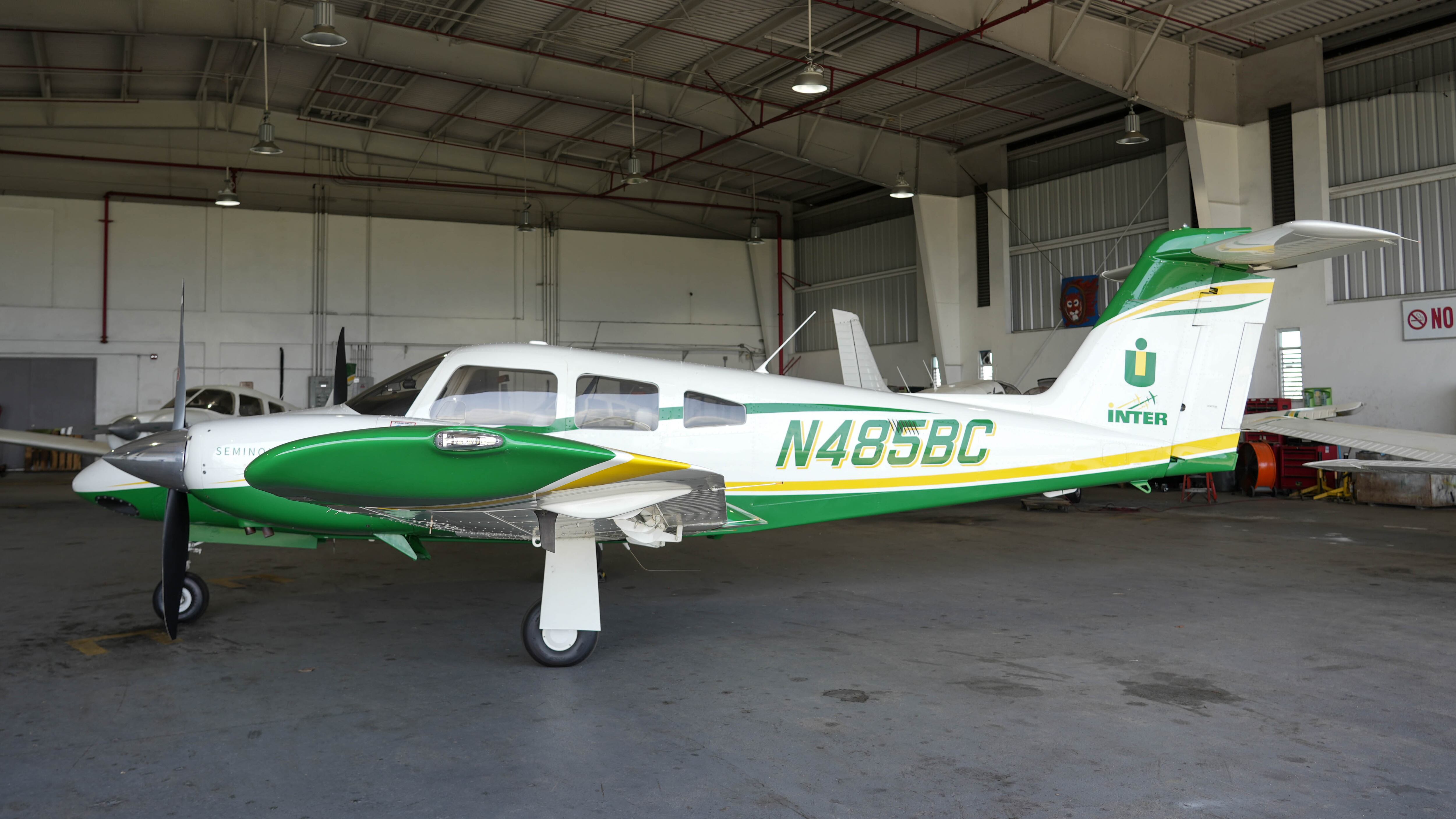 Escuela de Aeronáutica de la Inter cuenta con nuevo avión de entrenamiento.