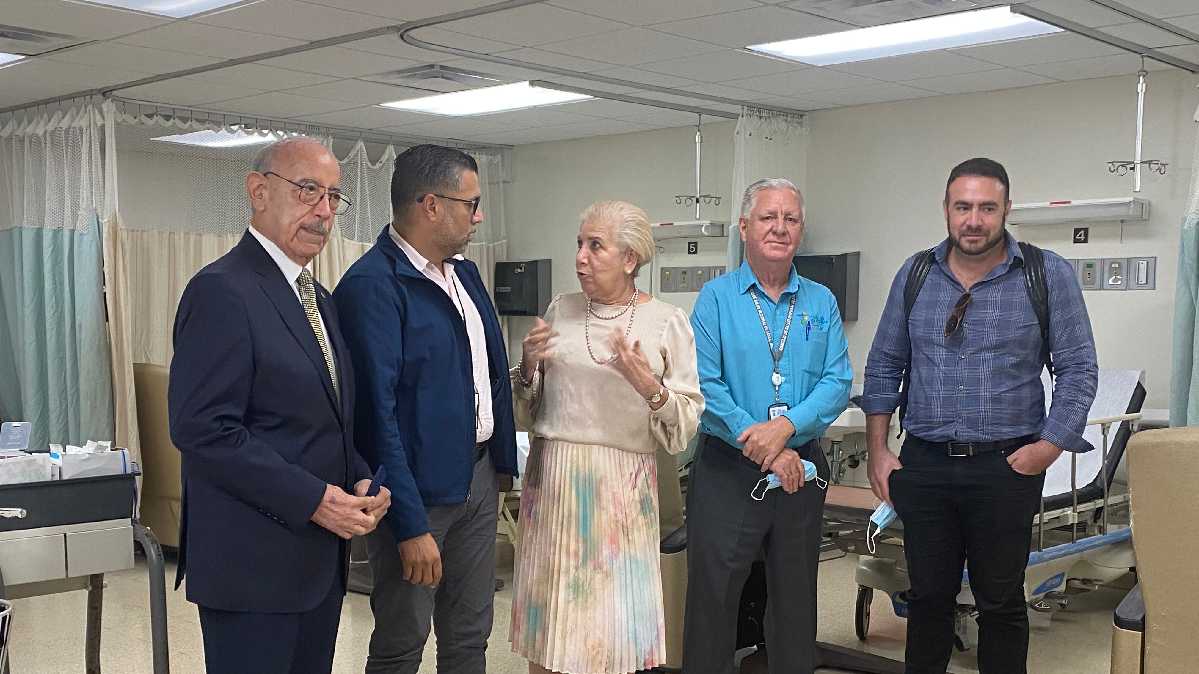 Ángel Bulerín, Rubén Martorell, Julia Nazario Fuentes, licenciado Cesar Rodríguez Román y el licenciado Yesarel Pesante.