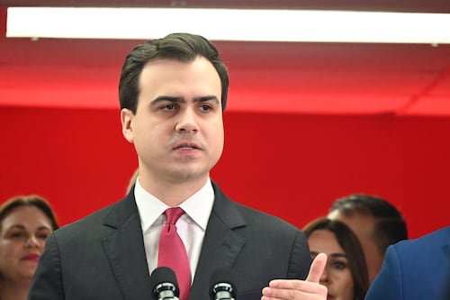 Comisionado Residente pide explicaciones por pagos del PAN a personas fallecidas