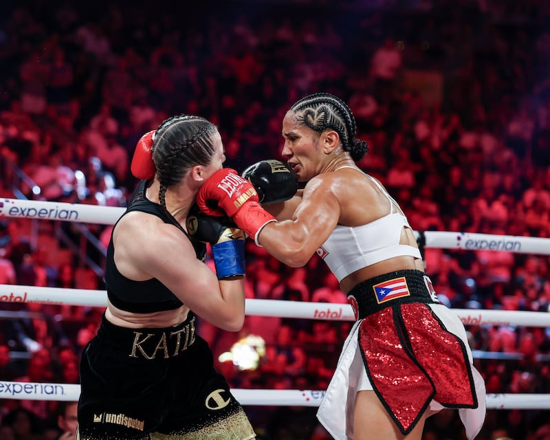 Katie Taylor vence a Amanda Serrano y cierra la trilogía histórica.