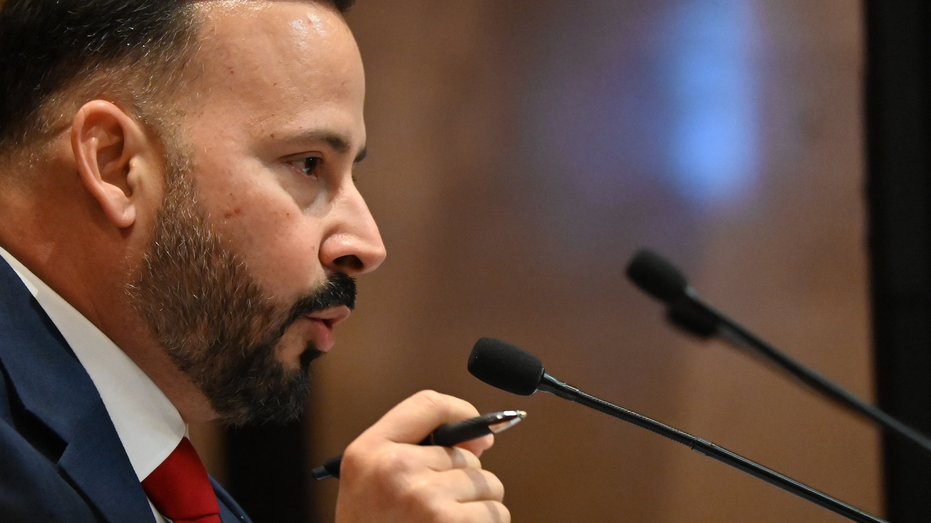 El senador Luis Javier Hernández del PPD.