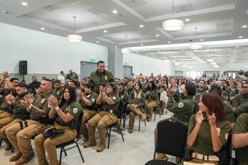 49 hombres y 16 mujeres: DRNA presenta a 65 nuevos vigilantes