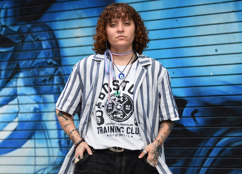 Skyler Miguel Santiago Laboy es un hombre trans que encontró en su transición la calma y la afirmación de ser quien realmente es.
Foto por Ana María Abruña Reyes | Todas | todaspr.com