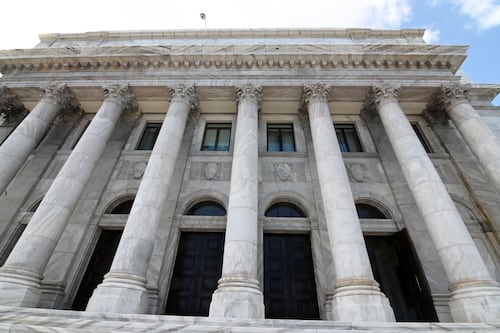 Buscan establecer más protecciones para “freelancers” y microempresarios