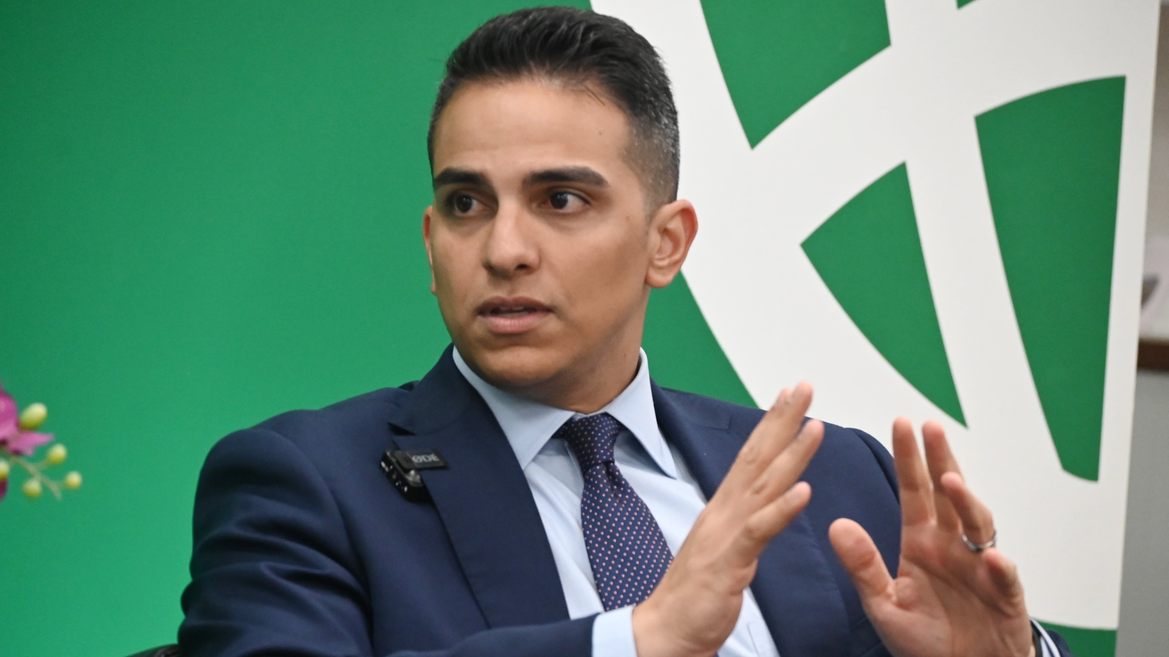 El Secretario del Departamento de Hacienda, Angel Pantojas.