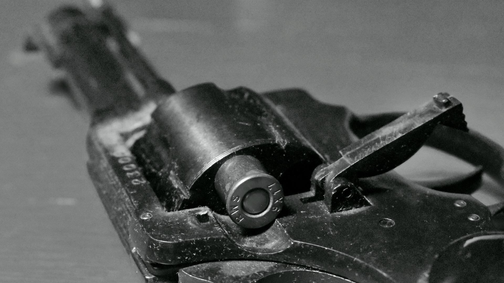 Jovem é baleado durante show de Henrique e Juliano