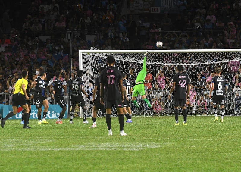Estadio Juan Ramón Loubriel
