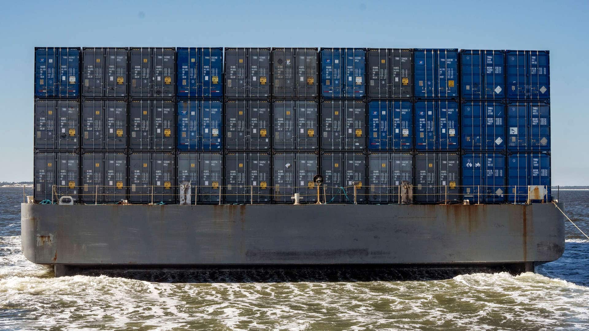 Robo en barcaza de la empresa Trailer Bridge. Foto de referencia tomada del portal de la compañía.