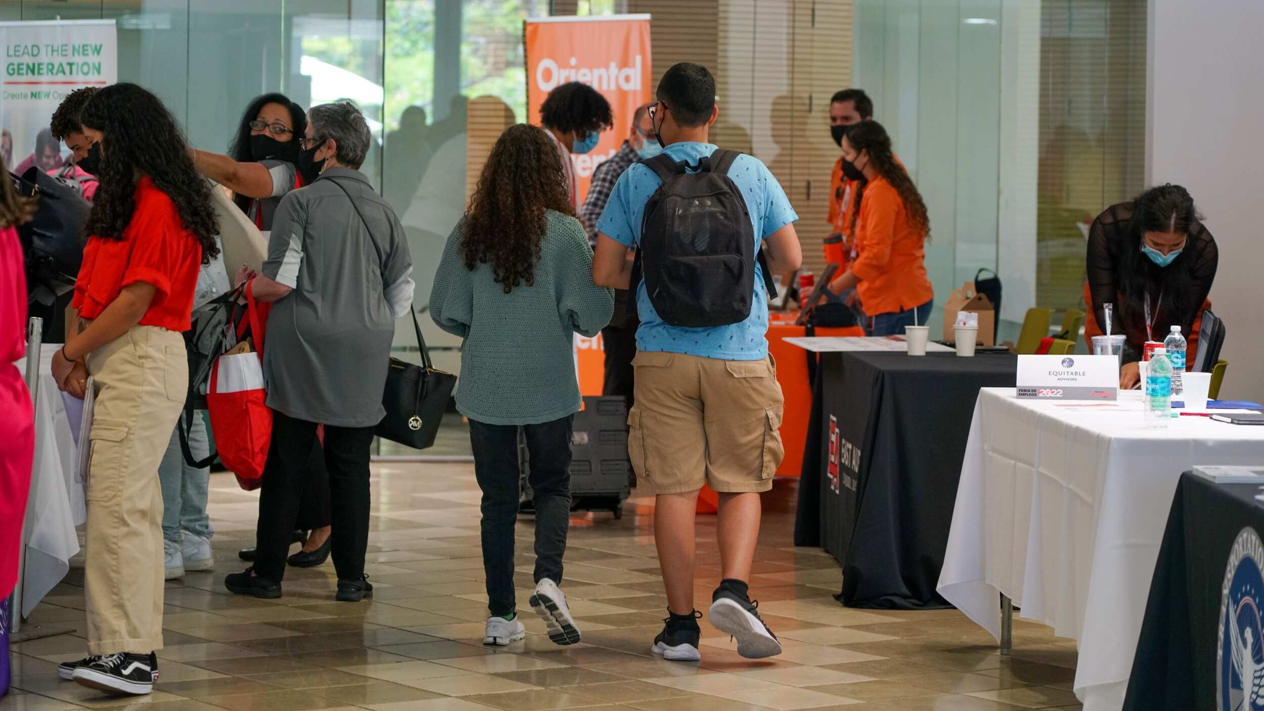 Feria de Empleos en la UPR RP.