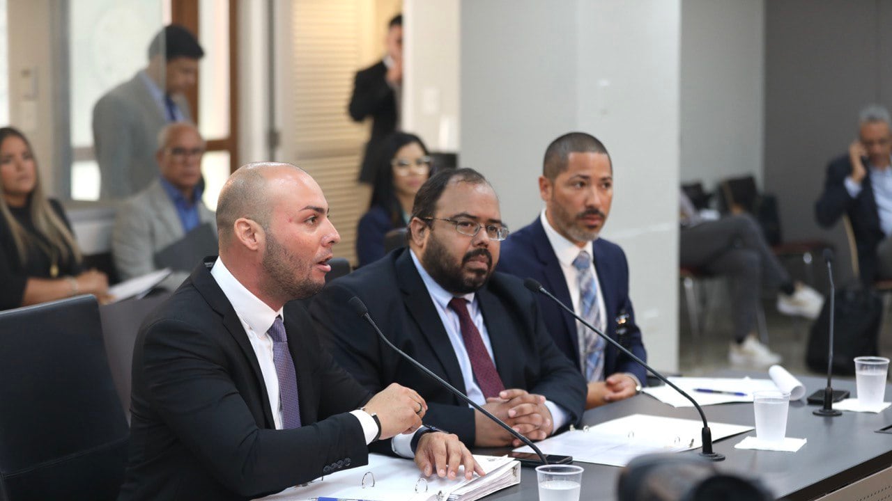 Educación defiende sus planes de seguridad para el manejo de tiradores activos ante el Senado