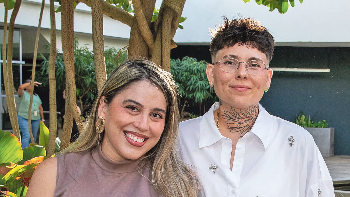 Laura Serrano y Raidi Sánchez, gestoras de Lau Pottery Studio, empresa ganadora en 2026 del premio Arte y Cultura y del máximo galardón de EnterPRize que presenta el Grupo Guayacán. / Foto suministrada