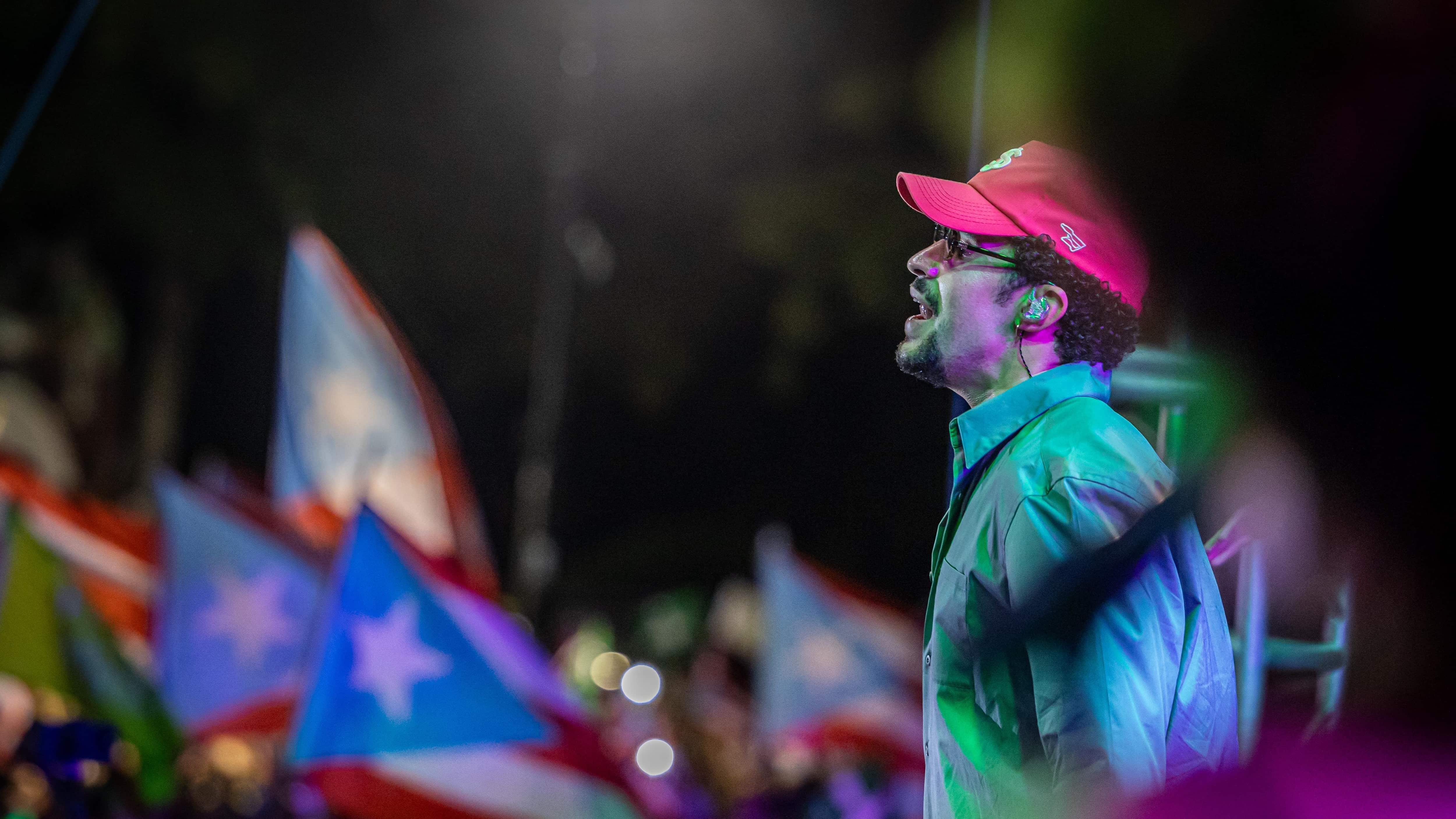 El exponente urbano acudió al cierre de campaña de la Alianza PIP-MVC.