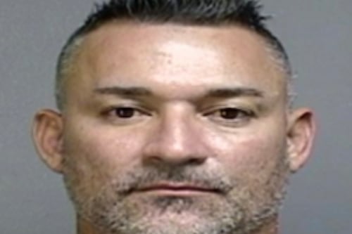 Policía busca a sospechoso de asesinar a empleado municipal en Ceiba