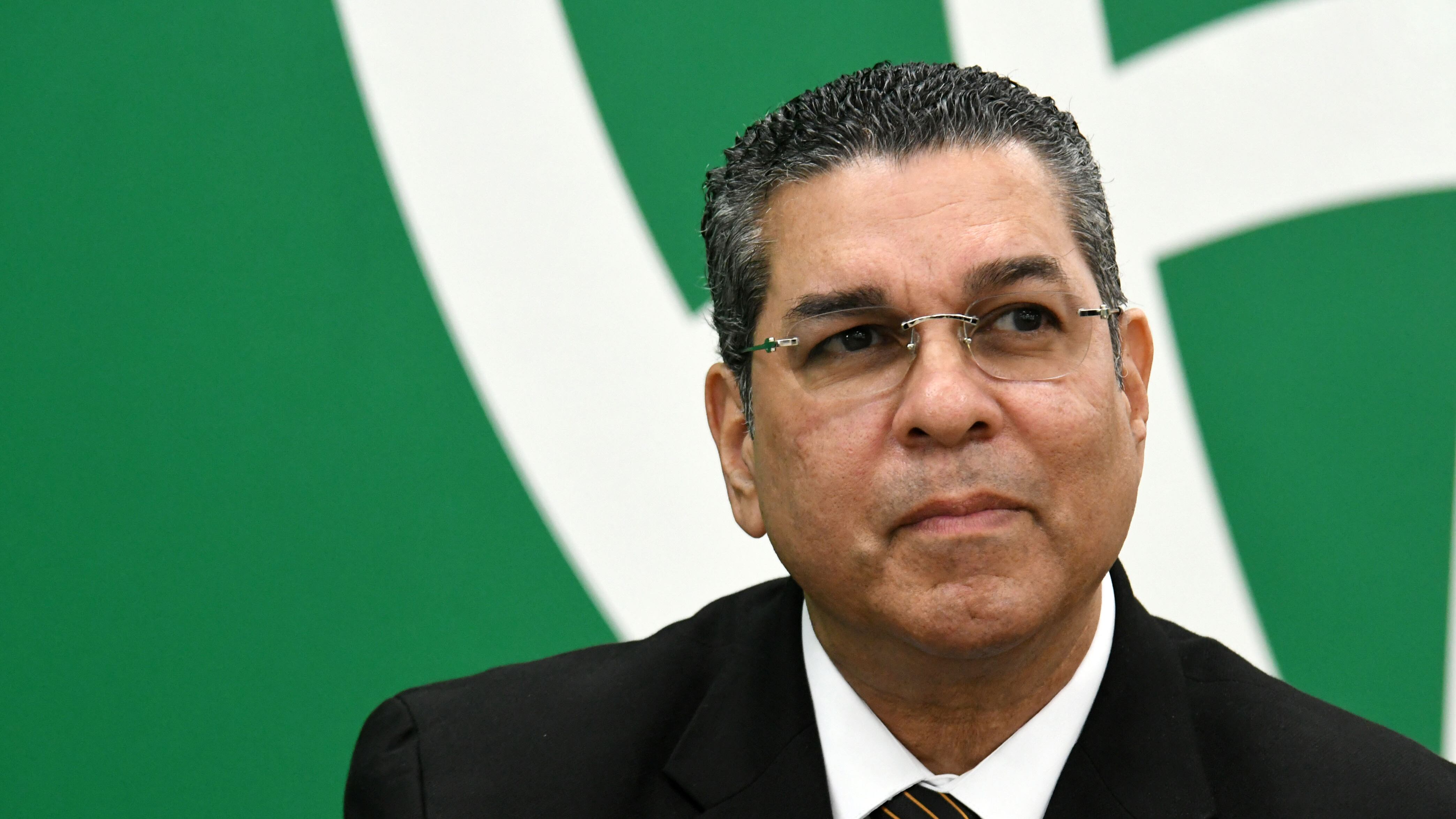 El Zar de la Energía, Josue Colón