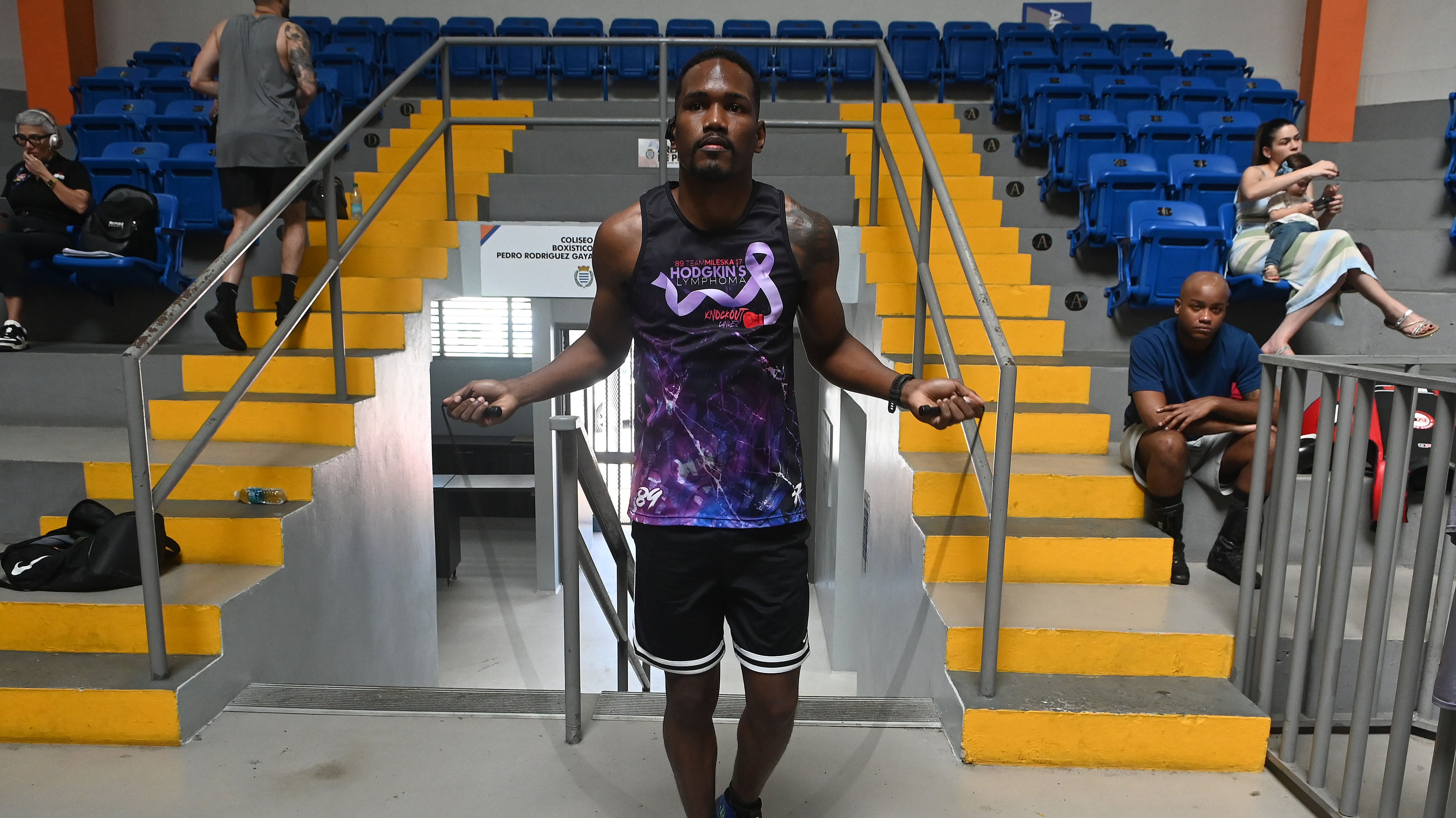 Subriel Matías entrena en el gimnasio boxistico Pedro Rodríguez Gaya