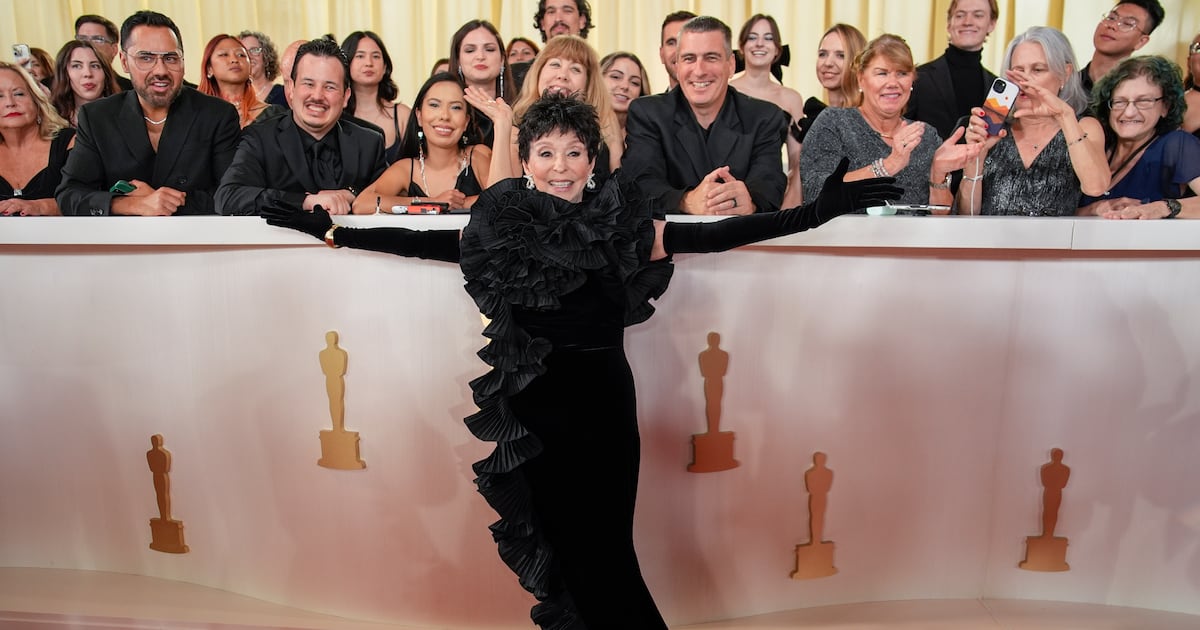 ¡Rita Moreno en Puerto Rico! 'Diálogos Icónicos' te Sumergirá en su Trayectoria Legendaria